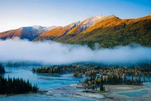 下月,新疆最絕美的時(shí)刻即將來臨,沿著一條公路,看遍新疆美景